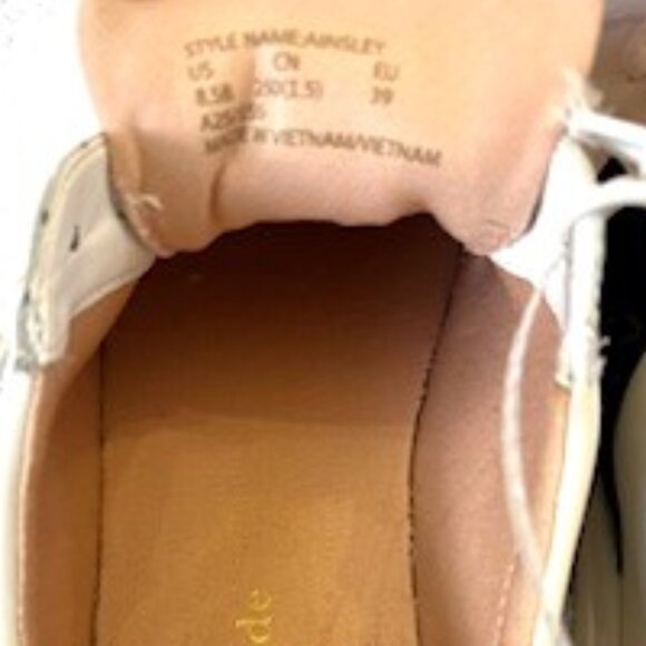 Kate Spade white leather lace-up sneakers with black accents NWOT Size 8-1/2 - Picture 7 of 9